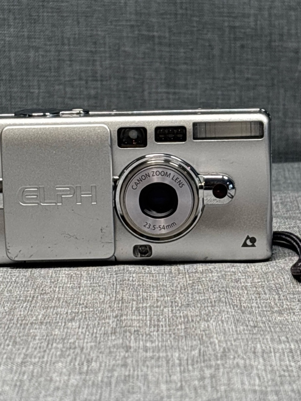 Canon ELPH Z3 Compact Point Shoot APS Camera W/FILM- TESTED